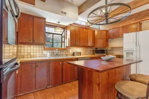 Famous Raleigh Mill House | Whimsical & Walkable - Image 4