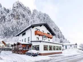 Apartment in Strass im Zillertal in a beautiful setting - Image 4