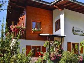 Apartment in Huttau near Ski Amade Slopes - Image 4