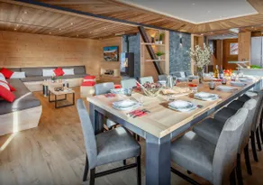 14 person chalet ideal for family - Image 2