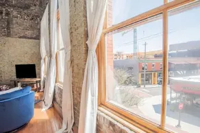 Lively Downtown Loft~Pet Friendly~2 Queen Beds - Image 3