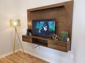 Contemporary Getaway In Manchester, Nh - Image 4