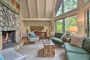 1 Mi to Town: Chalet-Style Highlands Retreat - Image 5