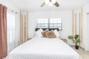 Sleeps 12+ Buccaneers airport beach central - Image 4