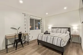 Remodeled 2BR Central PHX Gem with Free Parking - Image 2