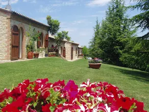 Hotel en Marche con rutas de senderismo - Image 3