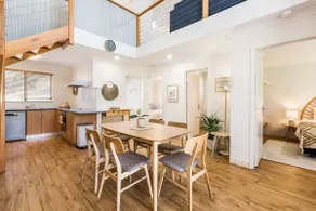 Banksia at Whitesands - Villa 5 Loft-Style Living by the Bay - Image 5