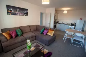Cherry Tree - 2 bedroom, Bright, Airy Apartment. S - Image 3