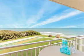 Gorgeous Oceanside Oasis w/ Heated Pool, Oceanfront Patio & Steps to the Beach 🏖️☀️ - Image 2