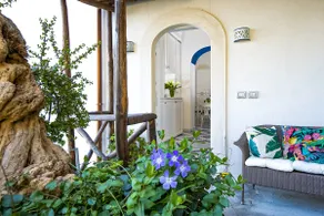 AMORE RENTALS - Maison Don Rafe’ with Sea View and Solarium - Image 5