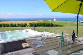 Villa i Telgruc-sur-Mer med havudsigt & jacuzzi - Image 2