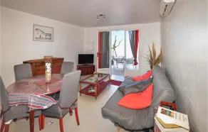 1 Bedroom Cozy Apartment In Propriano - Image 3