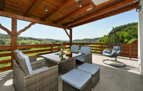 Beautiful Home in Busin With 3 Bedrooms, Wifi and Outdoor Swimming Pool - Image 2