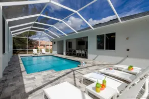 Coral Pearl- Modern New Construction Vacation Home - Image 3