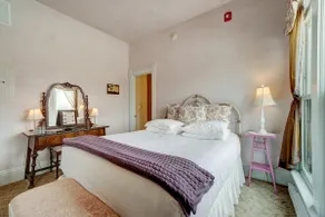 Palace Hotel Condos- Suite 303 - Image 2