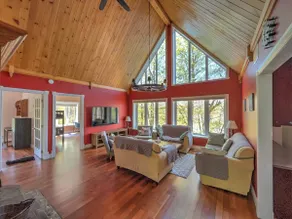 Whitefish Lodge Luxury Waterfront Retreat - Image 3