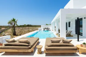 Seashell Villa - Luxury Pool Retreat - 150m Beach - Image 2