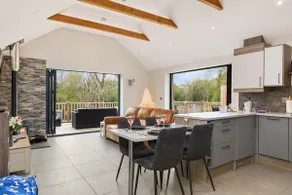 Elm Tree Cottage - Image 2