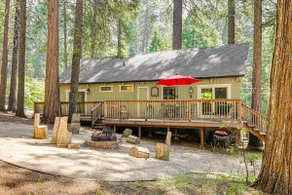 Cabin w/ Deck & Fire Pit in Blue Lake Springs! - Image 3