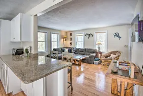 Beautiful Gilford Home, Near Lake Winni & Gunstock - Image 5