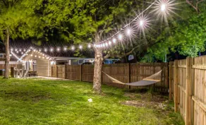 Huge yard w/ hot tub and firepit, dog friendly! - Image 4