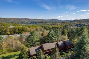 Townhome with Fireplace & Hill Views, Saltbox - Image 5