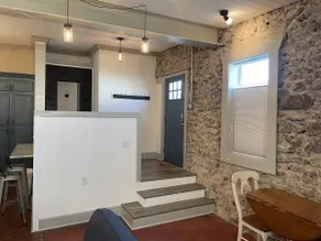 Historic 2 bed 2 bath downtown - Image 3