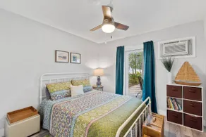 Waterfront condo w/ decks & beach access - Image 3