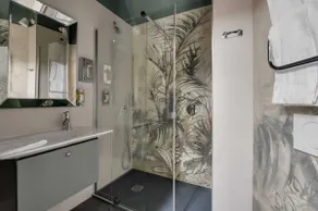 Flore, let's have a moment in complete privacy - Image 4