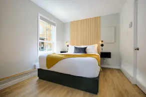Bright Loft · Queen Bed | Walk Everywhere - Image 5
