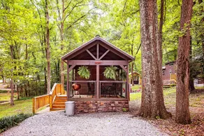 Pops Cabin Lookout Mountain Luxury Tiny Home - Image 4