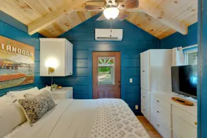 Pops Cabin Lookout Mountain Luxury Tiny Home - Image 3