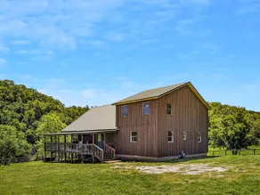 John Thomas Farmhouse ~ secluded valley + creek - Image 2