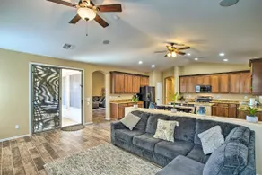 4 Mi to Surprise Stadium! Snowbird Haven w/ Pool - Image 3
