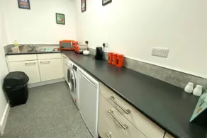 Cosy Nook - Town centre flat with free nearby parking, - Image 5