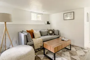 PNW Inspired 2BR w/ Fire Pit, Walk to Capitol Hill - Image 2