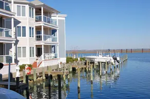 Bayside & Beyond- 1st Floor Waterfront Condo with Pool, Gym & Boat Slip - Image 5