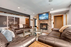 Massive 10 Bed 10 Bath Luxury Mountain Home in Old Town - Image 3