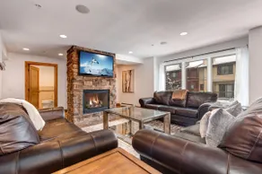 Massive 10 Bed 10 Bath Luxury Mountain Home in Old Town - Image 2