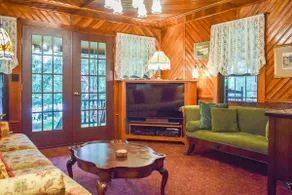 The Highland Lodge - 4th Lake Historic, Waterfront Home - Image 3