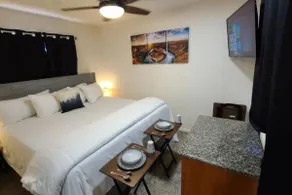 069B Grand Canyon Studio w/ Kitchenette - Image 5
