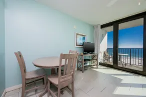 Wheelchair Accessible Beach Front Hotel Suite with Full Kitchen - Image 5