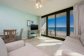 Wheelchair Accessible Beach Front Hotel Suite with Full Kitchen - Image 4