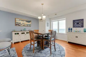 Lakefront Condo, Balcony, Pool, Beach, Wineries - Image 4