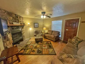 Valley Condo 126 - Creekside - Wi-Fi - Hot Tub - Fireplace - Washer/Dryer - Gril - Image 2