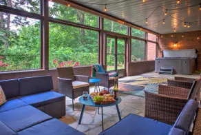 The Lodge · Game Room, Hot Tub, Fire Pit, Gym - Image 3