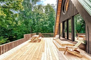 The Black Aframe - HOT TUB and Mountain Views - Image 3