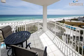 SC 601A Romantic Beachfront Studio With View - Image 2