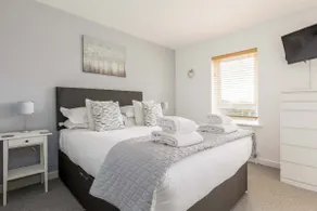 Avalon, Poole - Image 4