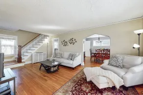 Belltown Retreat - Shopping, Dining, Pet Friendly - Image 3